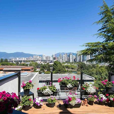 Апартаменти Billion Dollar Views In A Beautiful Fairview Slopes Heritage House Ванкувер Екстер'єр фото