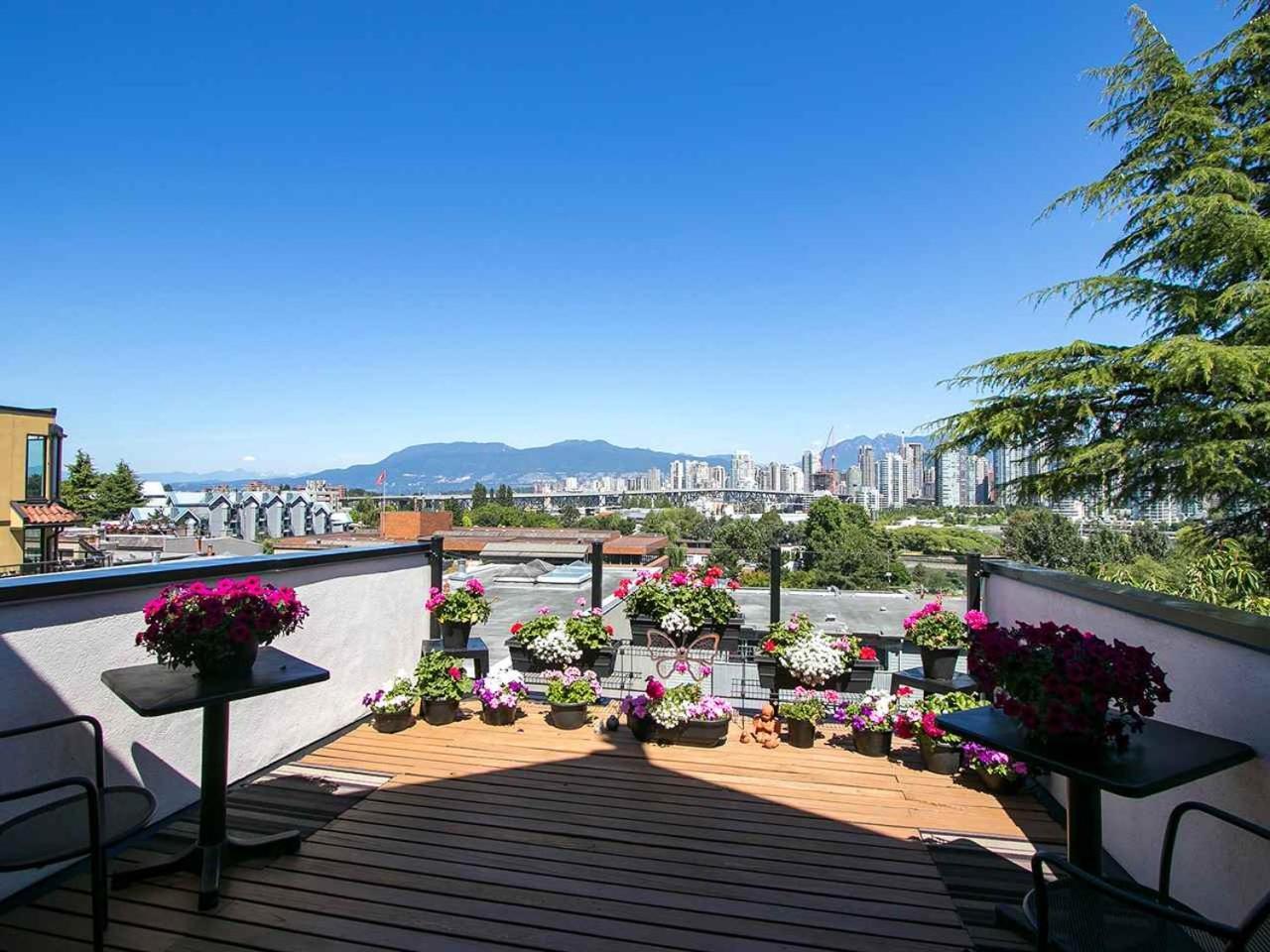 Апартаменти Billion Dollar Views In A Beautiful Fairview Slopes Heritage House Ванкувер Екстер'єр фото